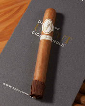 
                      
                        將圖片載入圖庫檢視器 Davidoff Grand Cru Toro Cigar Bundle (Uncut)
                      
                    