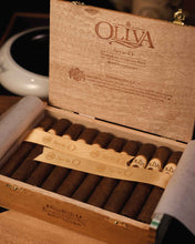 
                      
                        Load image into Gallery viewer, Oliva Serie O Robusto
                      
                    