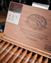 
                      
                        Load image into Gallery viewer, Padron 6000 Natural
                      
                    